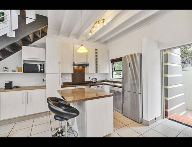 2 BEDROOM APARTMENT FOR SALE IN LONEHILL